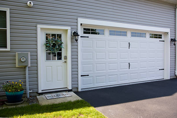 24/7 Emergency Garage Door Panel Replacement experts in Shenandoah Junction, WV
